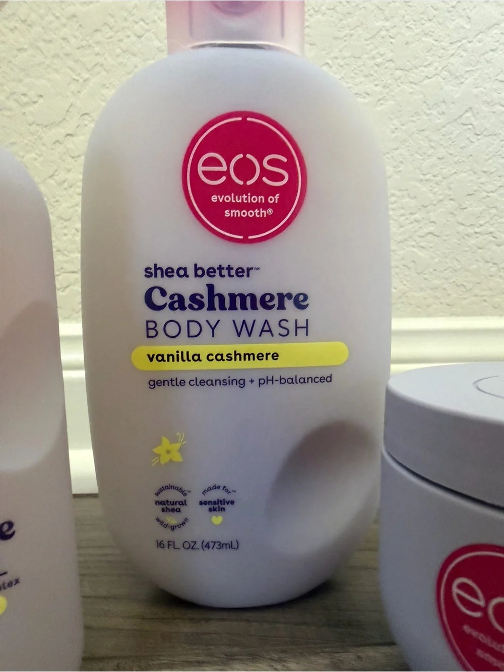 eos Shea Better Cashmere Vanilla Cashmere Body Care Set